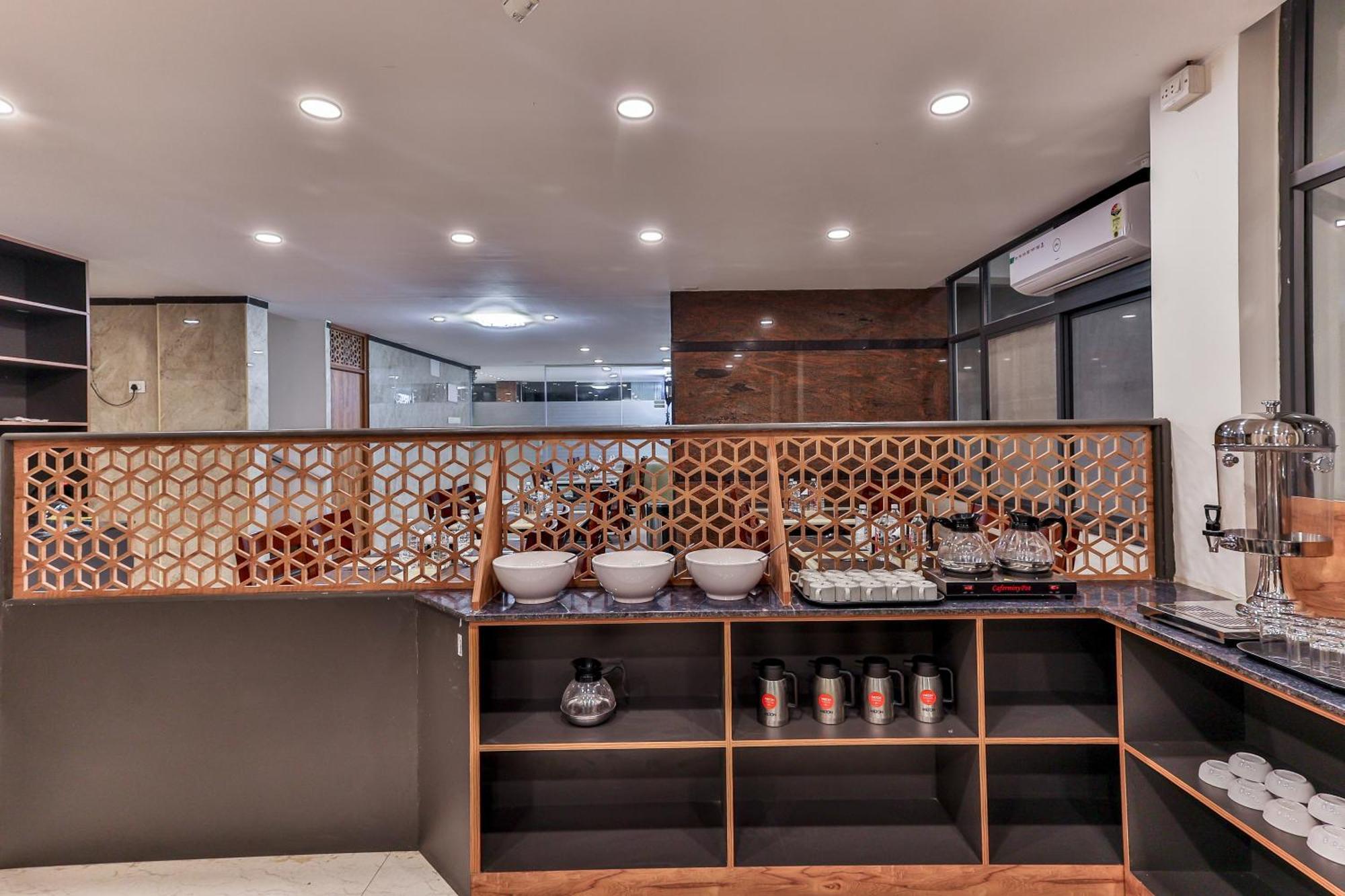 The Auberge Boutique Hotel - Manyata Tech Park Бангалор Екстериор снимка
