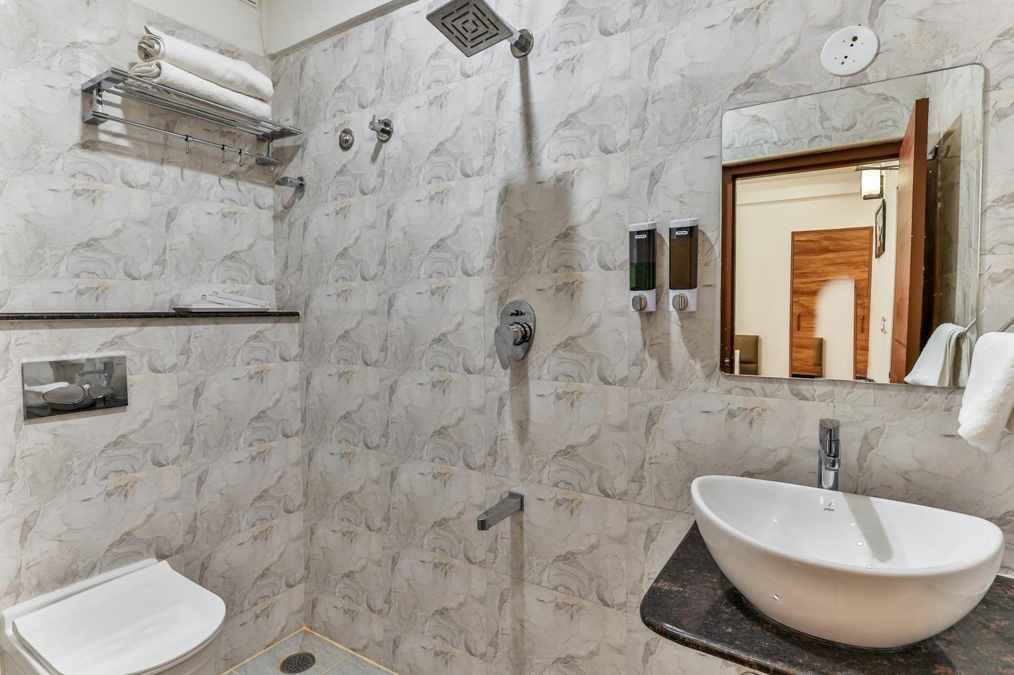 The Auberge Boutique Hotel - Manyata Tech Park Бангалор Екстериор снимка